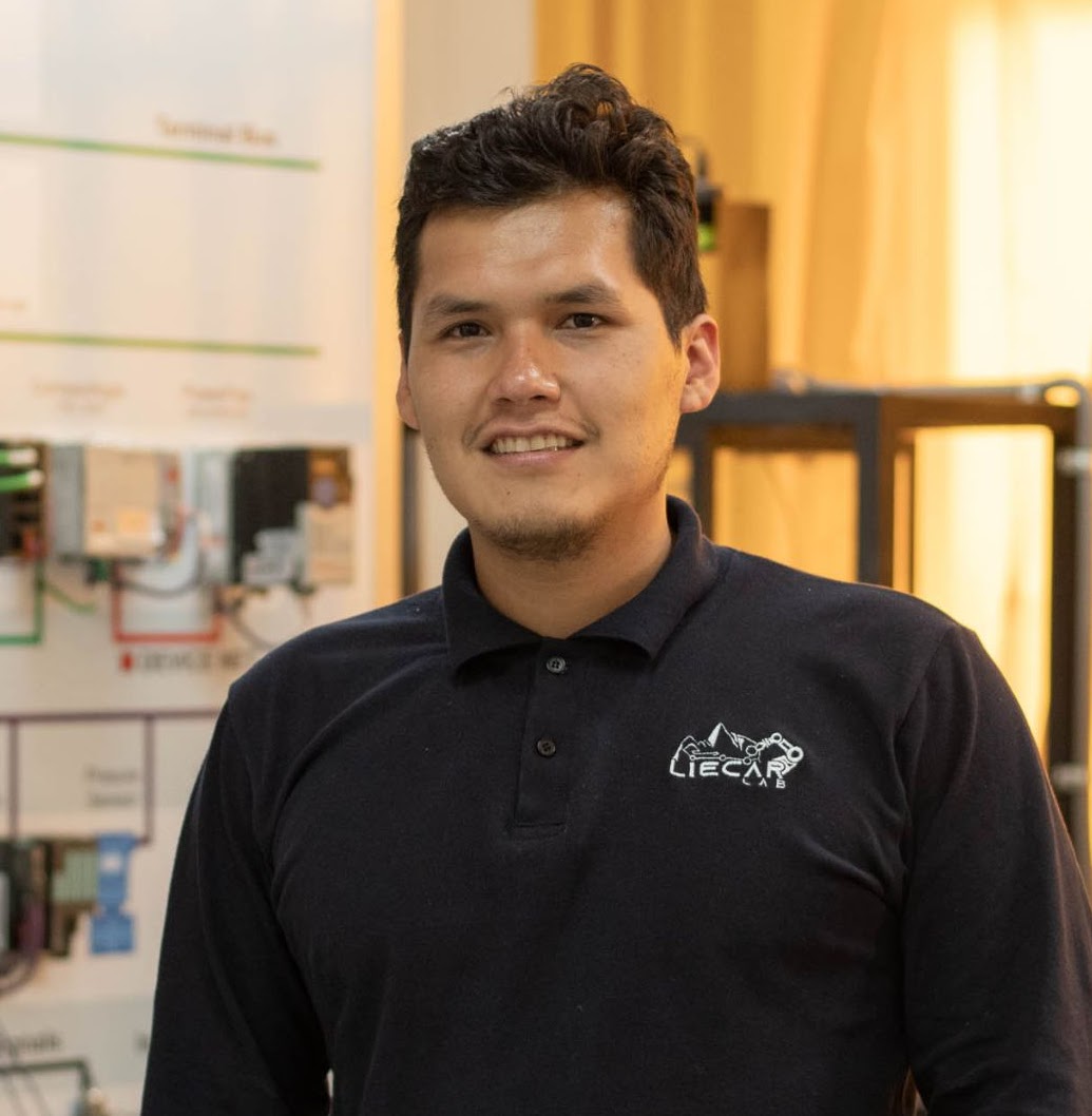 Roger Salvador Alosilla Dargent